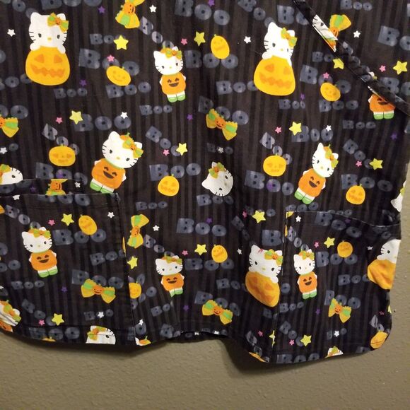 Hello Kitty Medium Scrub Top 100% Cotton Black Fall Halloween Pumpkin Boo - Picture 2 of 10